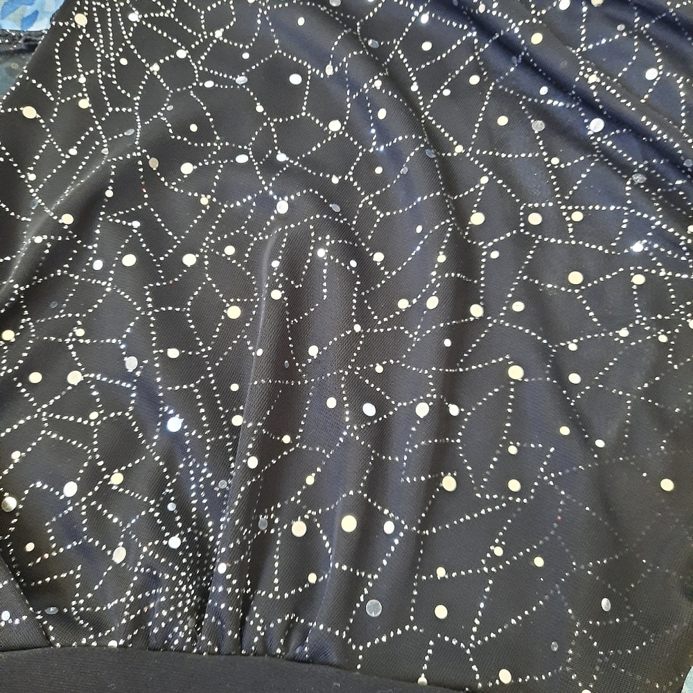 Black sequined top - Picture 3 of 6